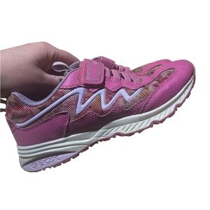 Girls Geox runners 3.5 pink